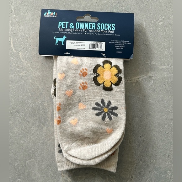 NWT Pawsitively Fun Pet & Owner Matching Socks Set - Picture 2 of 2